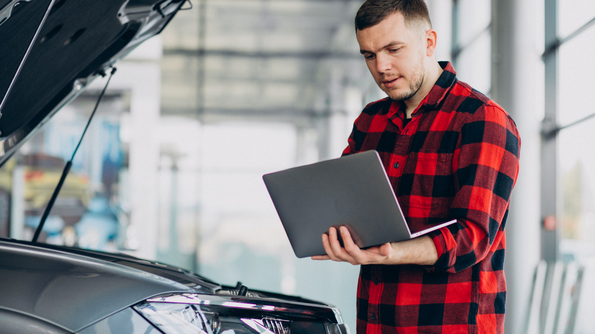 Le guide malin pour acheter un démarreur en ligne sans se tromper